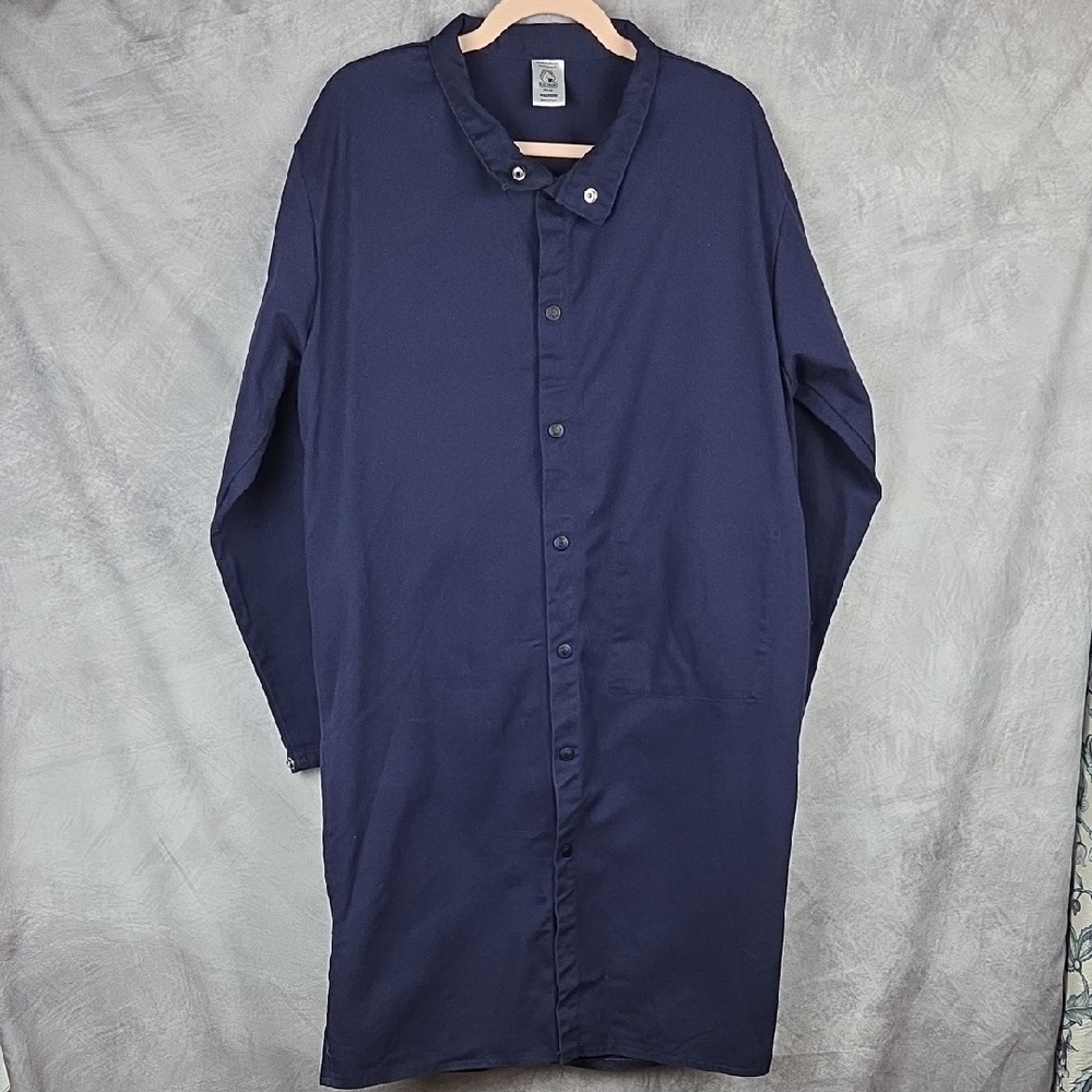 Black Stallion | Professional Navy FR Lab Coat​Size: Medium